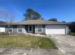 7793 Pikes Peak Dr, Jacksonville, FL 32244