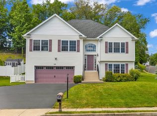 115 Logans Way, Maybrook, NY 12543