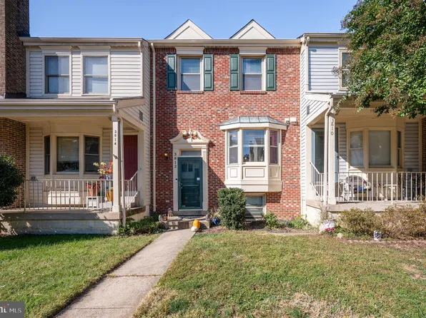 3812 Roxbury Ct, Alexandria, VA 22309