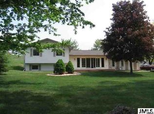 14465 Limerick Ln, Cement City, MI