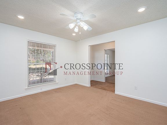 4th image of 4523 Aberdeen Dr