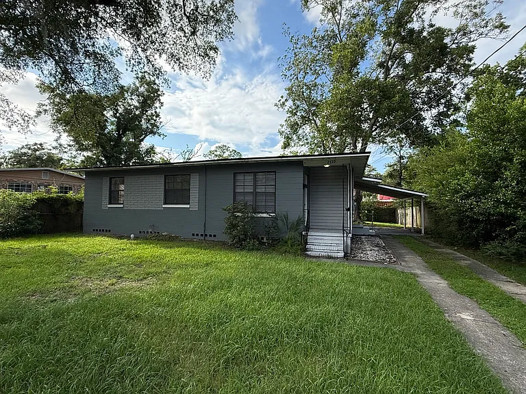 2739 King Cole Dr — Photo 1