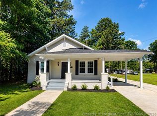 304 S Patterson St, Maxton, NC 28364