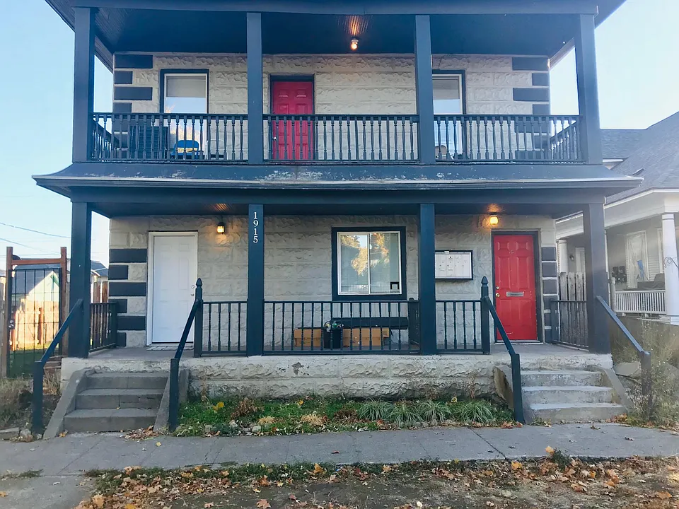 1913 W Mallon Ave