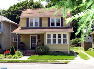 16 Cuthbert Rd, Cinnaminson, NJ 08077