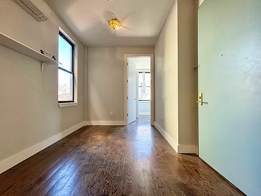 Rented by Pear NYC LLC | media 8