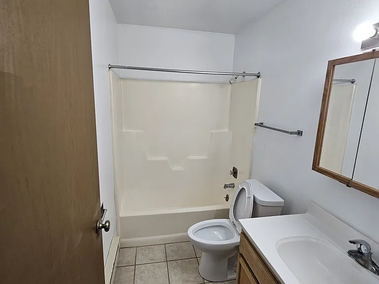 1705 La Crescent St #129 — Photo 21