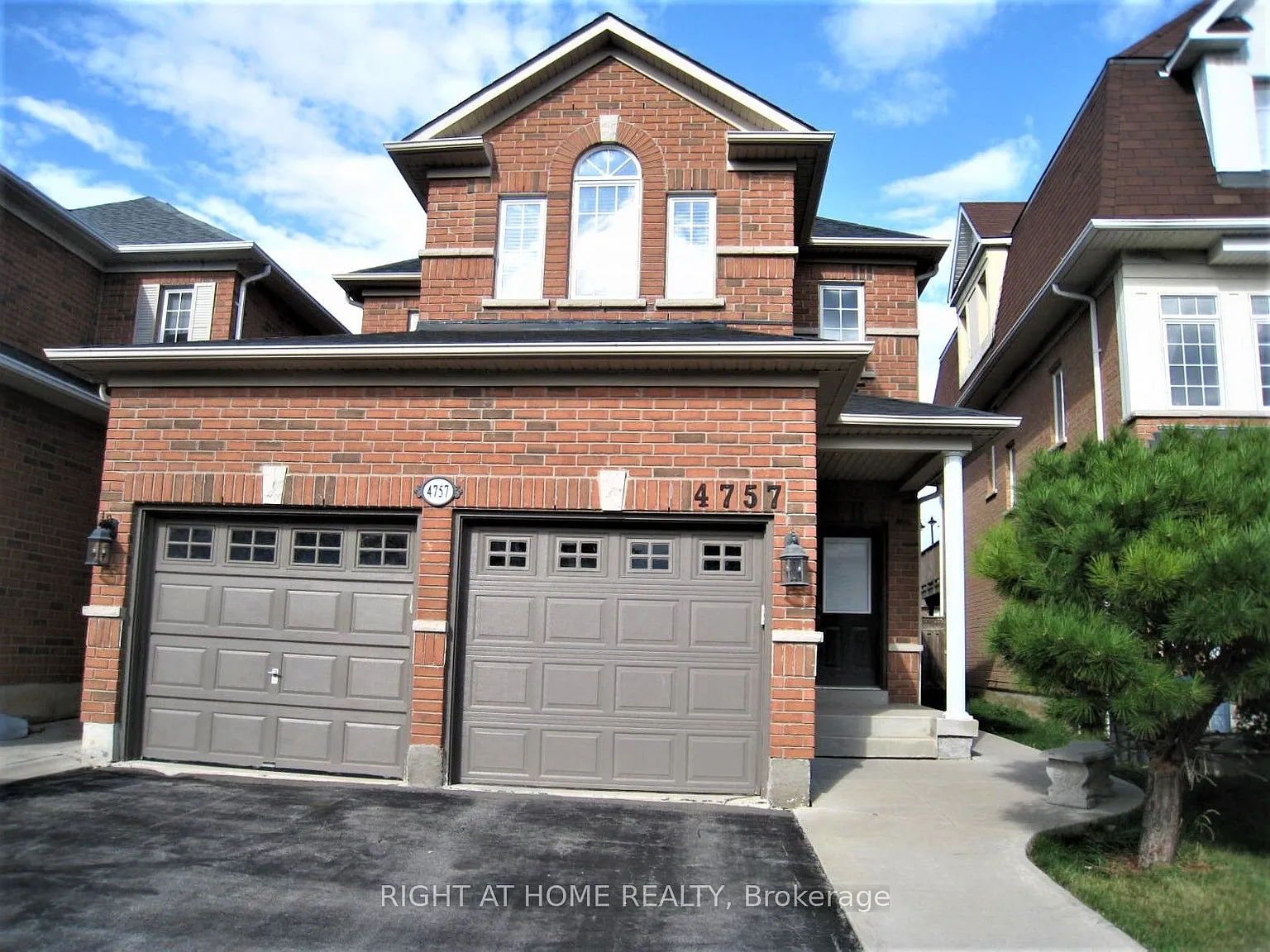 2 bed, $1,930 — Photo 1