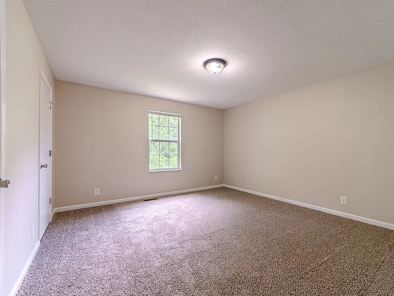 1740 Baltimore Dr — Photo 8
