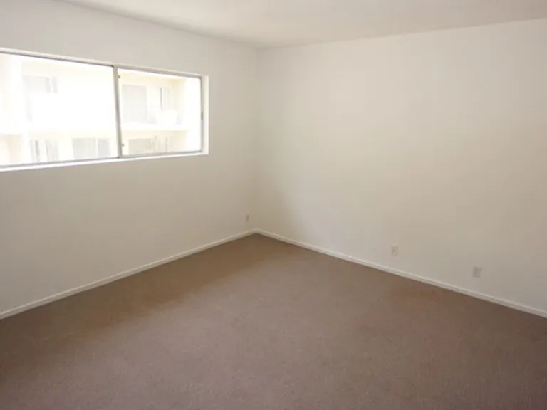 1418 S Bentley Ave #201 — Photo 27