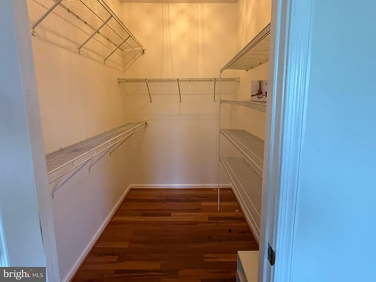 7581 Taunton Ct — Photo 26