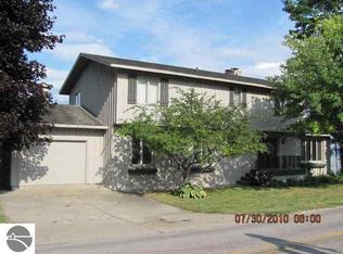 12660 N Bluff Rd, Traverse City, MI 49686