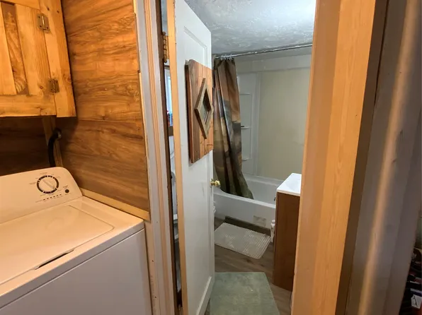 205 1st St NW, Box Elder, MT 59521