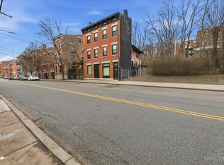 142 E Clifton Ave, Cincinnati, OH