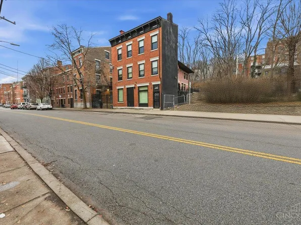 142 E Clifton Ave, Cincinnati, OH 45202