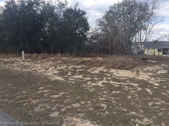 4th image of 2768 W Southampton Rd