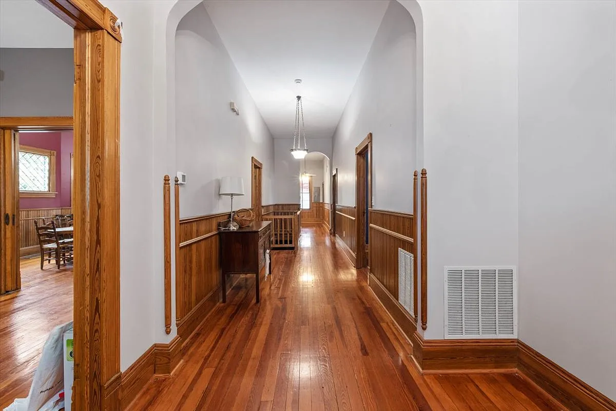 1691 Coleman Ave — Photo 4
