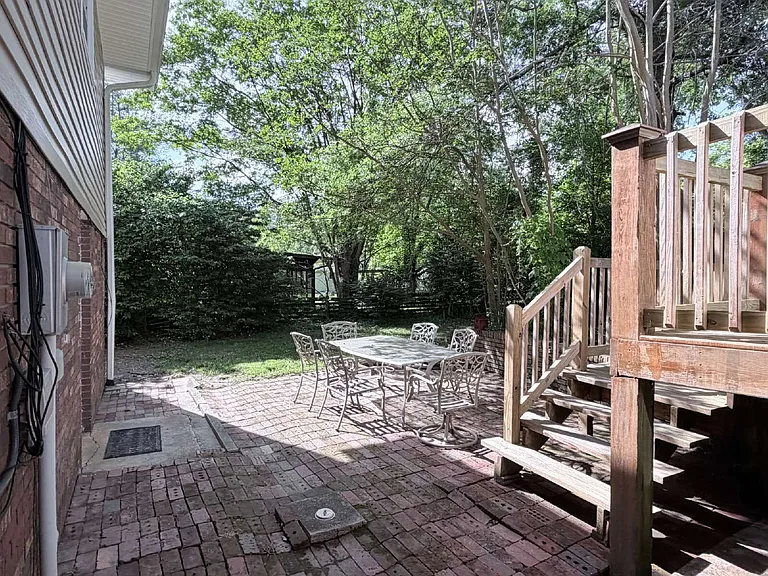 725 Wildflower Ln — Photo 48