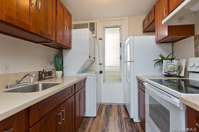 1st image of 1040 Kinau St APT 907