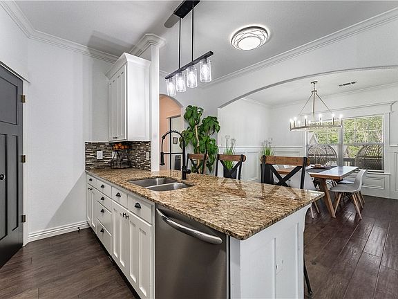 3rd image of 1125 Nemett Cir