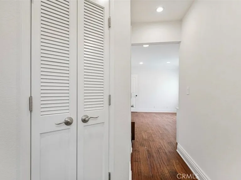 5954 Wilkinson Ave — Photo 22