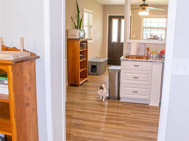 5357 Locklin Ave — Photo 23