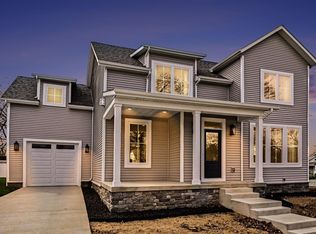 739 N Twyckenham Dr, South Bend, IN 46617