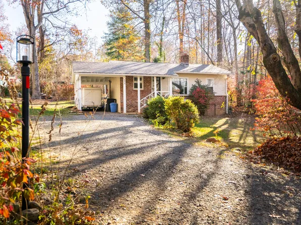604 Azalea Ave, Black Mountain, NC 28711
