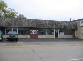 307 S 3rd St, Watertown, WI
