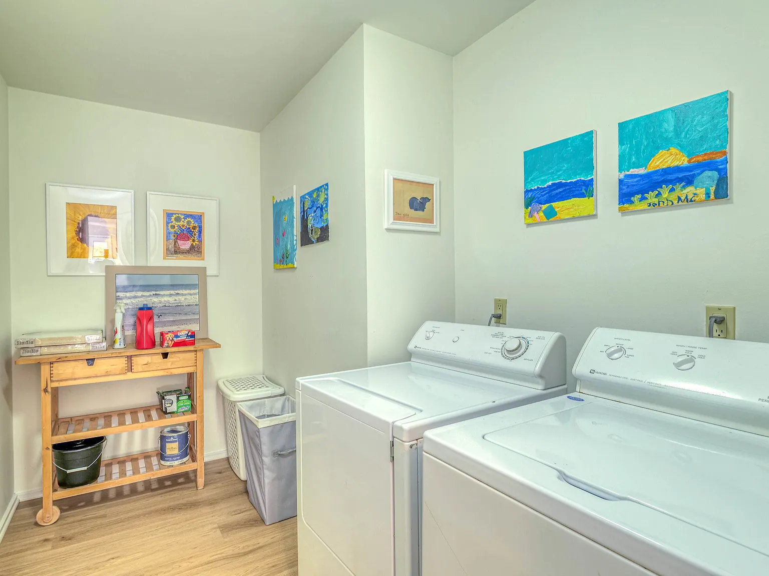 5 bed, 3770 sqft, $9,000 — Photo 4
