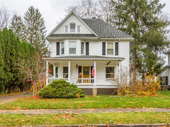 516 Colton Ave, Newark, NY 14513