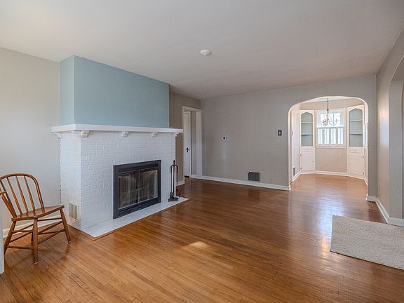 4th image of 5954 Ralston Ave