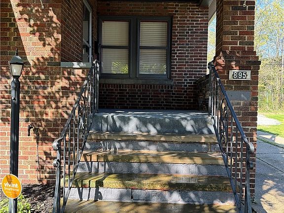 3rd image of 895 Rondel Rd