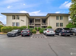 6627 Lakeview Dr APT A301, Kirkland, WA