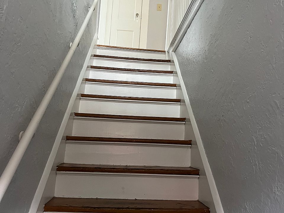 1st image of 34 Waterman Ave Floor 2