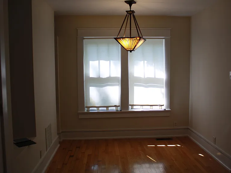 213 E Cottage Grove Ave — Photo 9