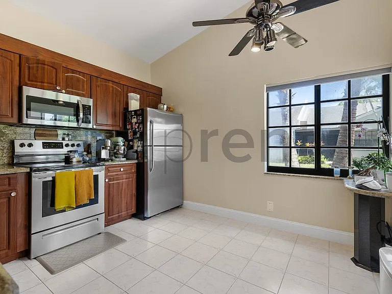 5140 NW 11th Dr — Photo 26