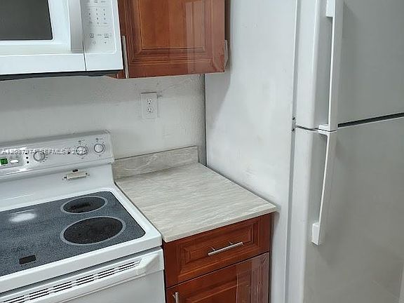 5th image of 231 NW 83rd St #231