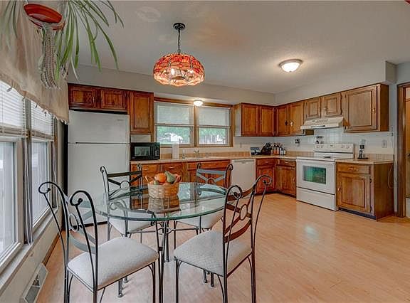 5th image of 109 Lakeland Dr