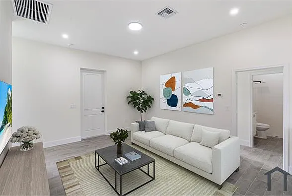 708 Peacock Ave — Photo 18
