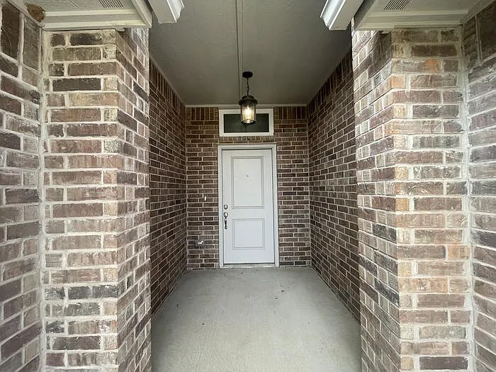 1105 Osprey Dr — Photo 5