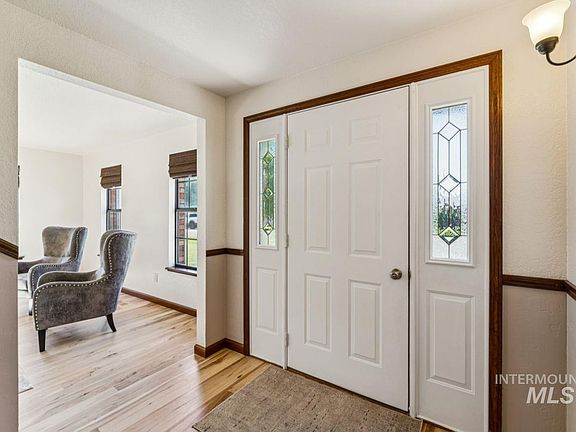 5th image of 14906 Eagle Dr