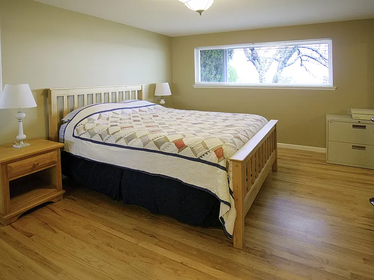12637 Shorewood Dr SW — Photo 11