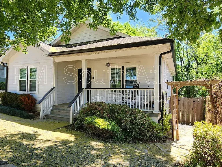 95 Thirkield Ave SE — Photo 32