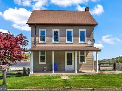 425 E Maple St, Dallastown, PA, 17313