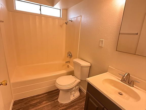 2nd image of 2230 Dolly Ln #B