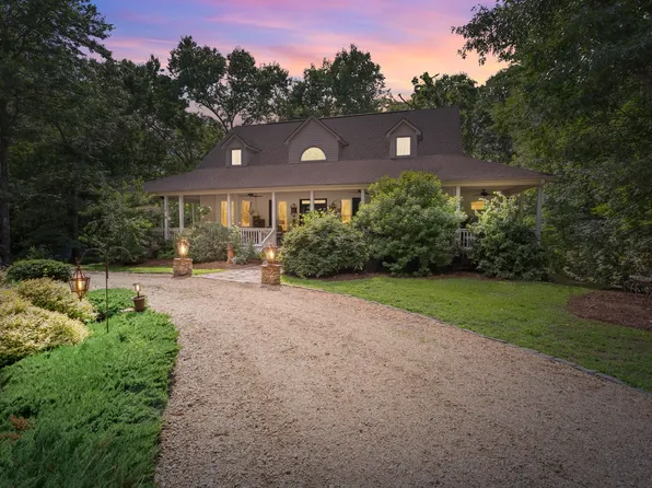 175 Green Hills Rd, Mill Spring, NC 28756