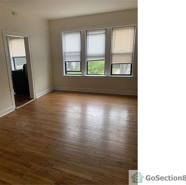 1st image of 46 N Waller Ave APT 701