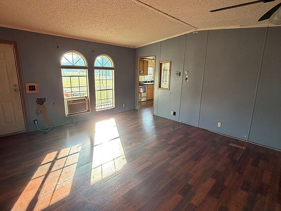3rd image of 385 Dean Rd