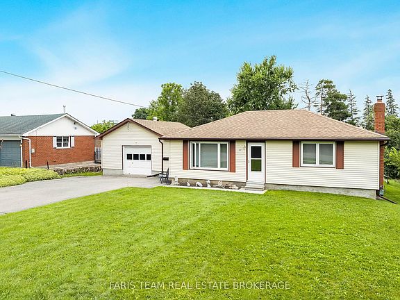 3rd image of 207 Warnica Rd